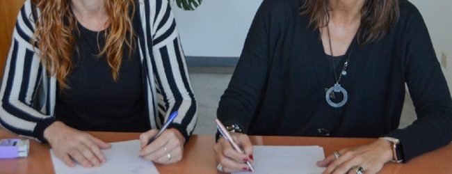 Firmamos el acuerdo de prácticas formativas en comunicación accesible.