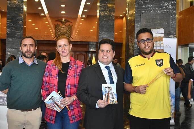 Photo in which Lorena Julio, Sebastián Flores, Jeimy Hernández and Fernando Flores, an Assemblymember of the Republic of Ecuador, appear from left to right.